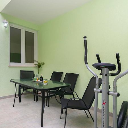 Apartment Ivano Dugi Rat Buitenkant foto