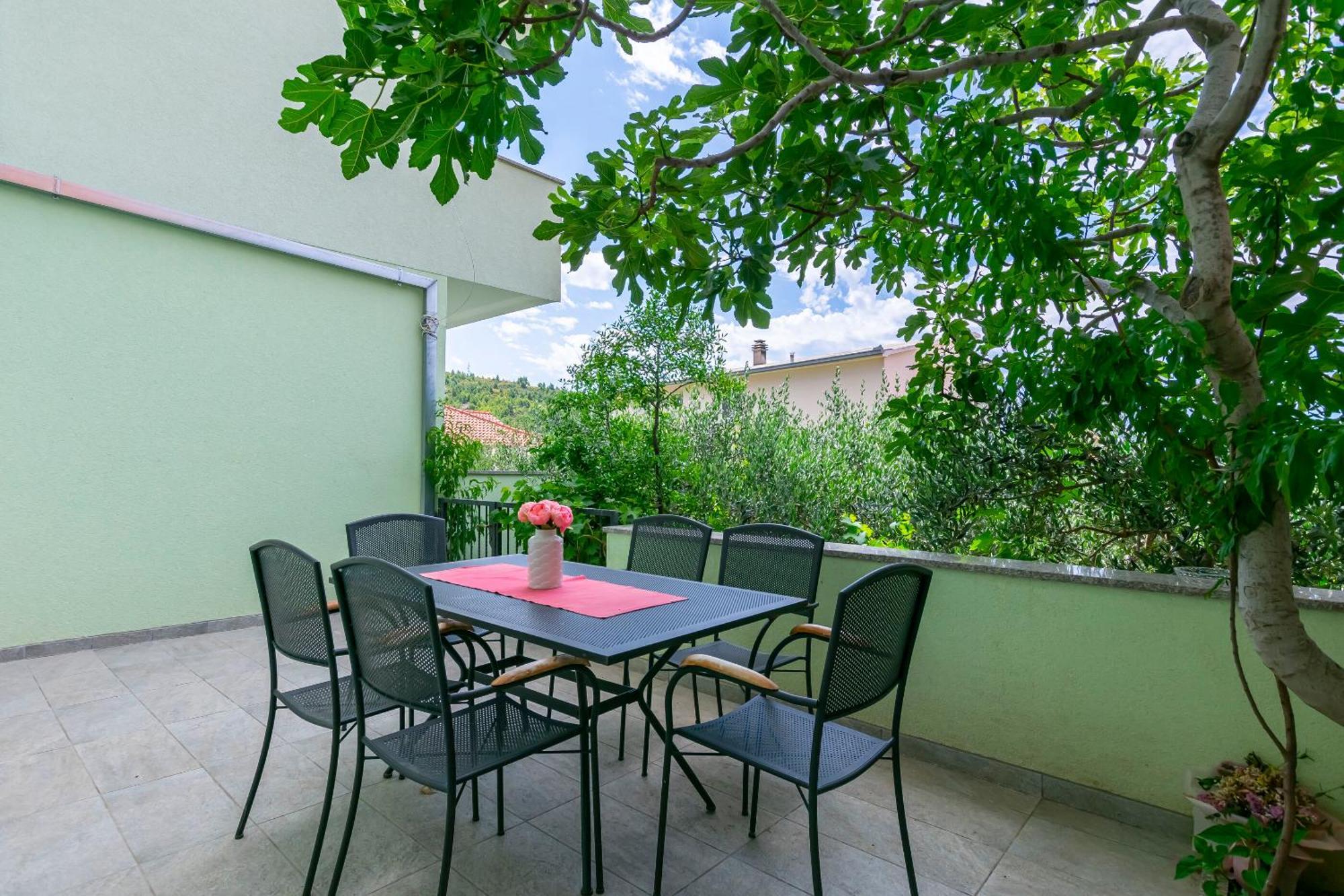 Apartment Ivano Dugi Rat Buitenkant foto