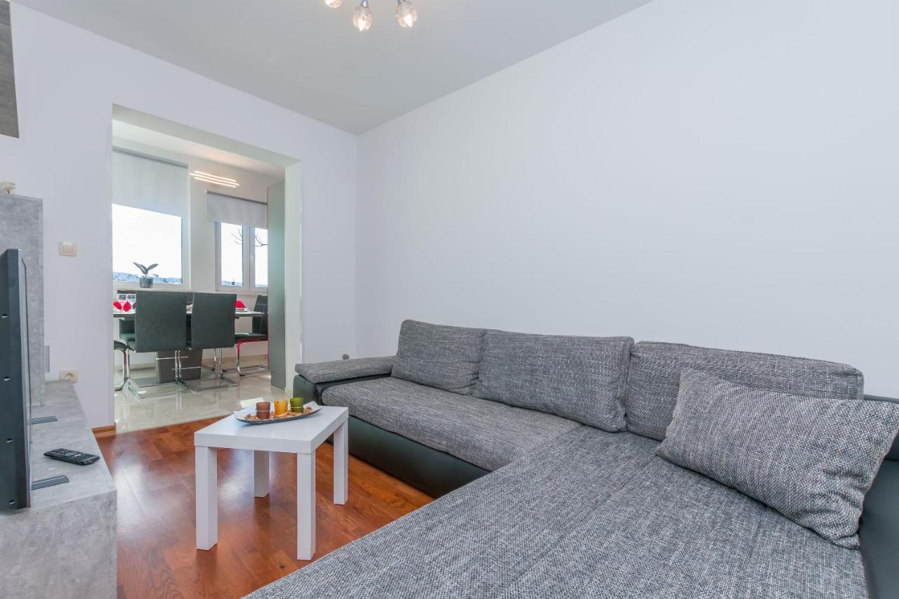 Apartment Ivano Dugi Rat Buitenkant foto