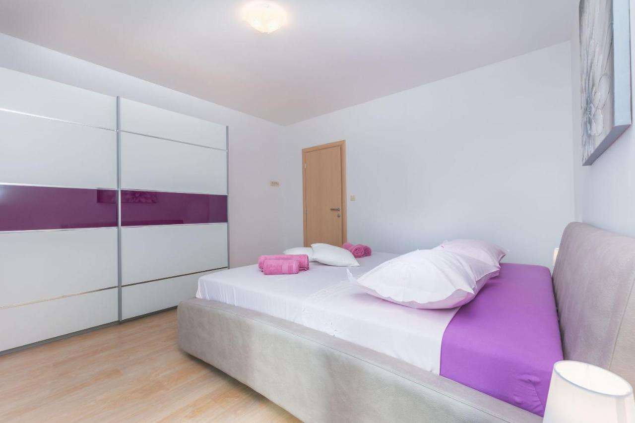 Apartment Ivano Dugi Rat Buitenkant foto